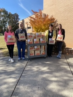 Beta Club and STUCO Service Project Spreads Sunshine!